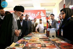 بازدید رهبر انقلاب اسلامی از نمایشگاه کتاب تهران گزارش تصویری