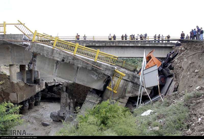 پل تخریب شده